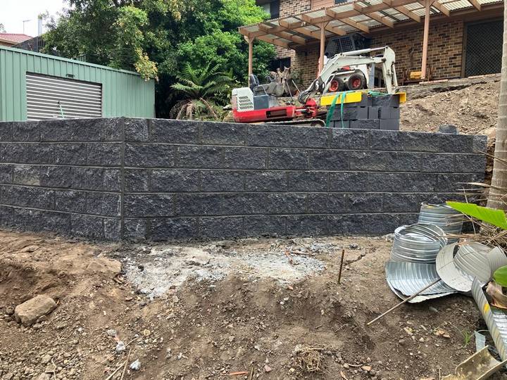 Finished retaining wall area - Allsites Excavations Sydney Finished retaining wall and site access after excavation in Sydney